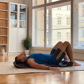 Belena Air Stretch - mata masująca z funkcja dekompresji