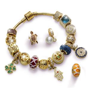 Bransoletka Harmonia z 18 zawieszkami